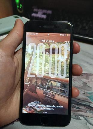 Продам айфон se 2020 5