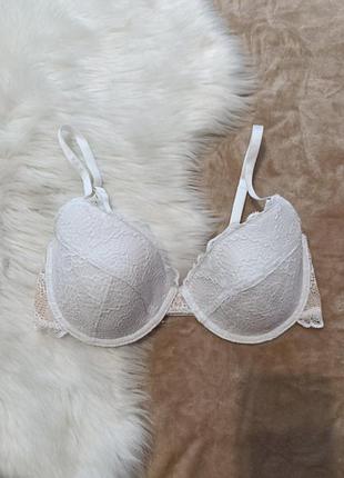 Бюстгальтер ущільнений класичний сток asos 32d 70d