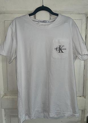 Футболка calvin klein jeans