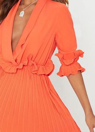 Яркое мини платье prettylittlething 3