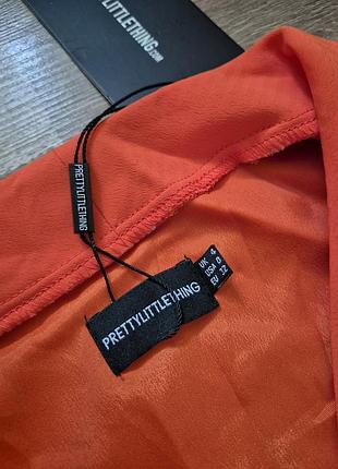 Яркое мини платье prettylittlething 6