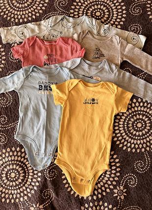 Набір із 6 бодіків carter’s, розмір 12 місяців 💙❤️💛