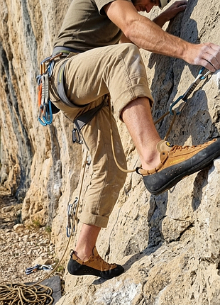 Стекающие туфли la sportiva mythos 43,5
стелька 26, 5!!!