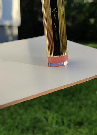 Помада max factor 005 3