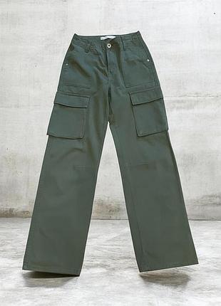 Брюки bershka  р.xs