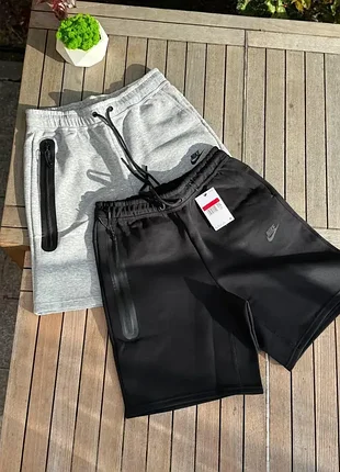 Шорти nike tech fleece