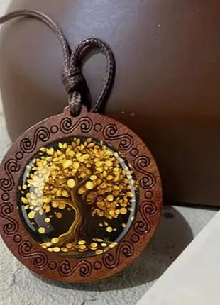 Деревянная подвеска на шнурке денежное дерево