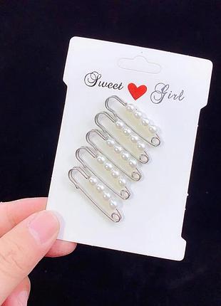 Комплект з 4 брошок сріблястого кольору