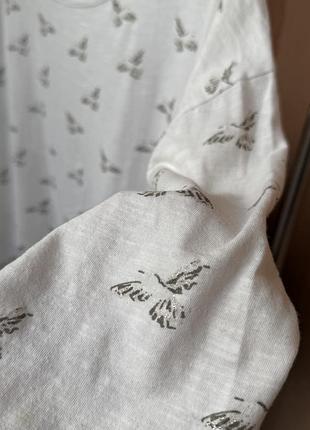 Ніжний лонгслів білий з принтом пташок