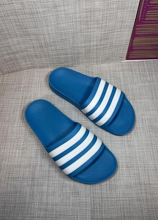 Оригінальні шльопанці adidas