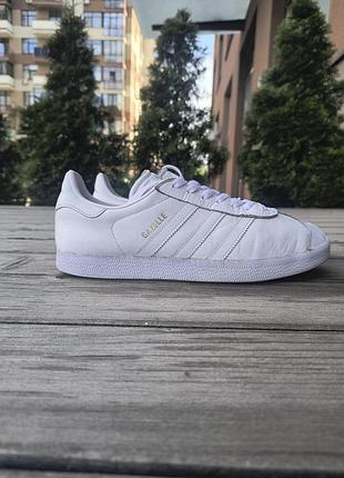 Кросівки адідас. адідас. adidas gazelle. adidas. кросівки 43 розмір. білі кросівки. чоловічі кросівки. шкіряні кросівки