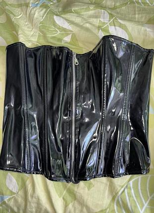 Лаковий жіночий чорний корсет розмір  l