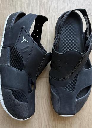 Сандалії босоніжки nike