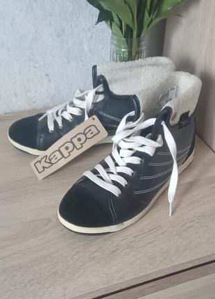 Женские фирменные кроссовки kappa.натуральная кожа. новые, 39р. стелька 25 см.