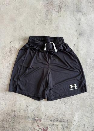 Черные спортивные шорты under armour оригинал размер s