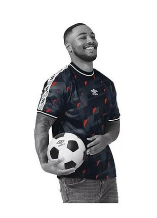 Чоловіча футболка umbro.