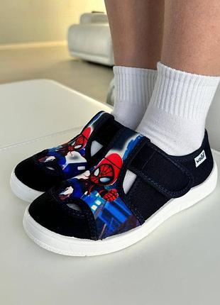 Капці waldi для хлопців розмір 24-30р 25