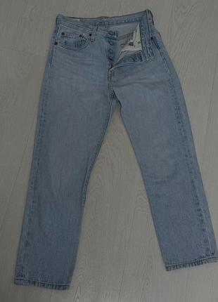 Оригінальні джинси levi's premium 501.  xs
