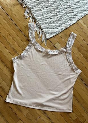 Shein curve 👚 — рожева майка із мереживом, розмір 2xl, ніжний та комфортний варіант для щоденного носіння.