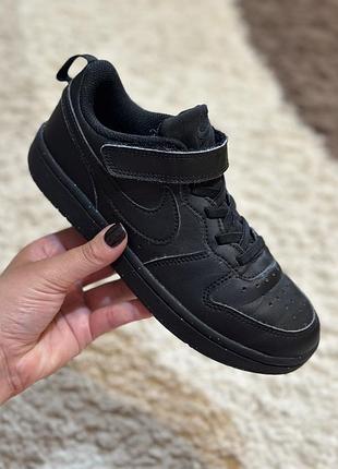 Дитячі оригінальні кросівки nike court 33 розмір на липучці б/в (21-21.5см устілка)