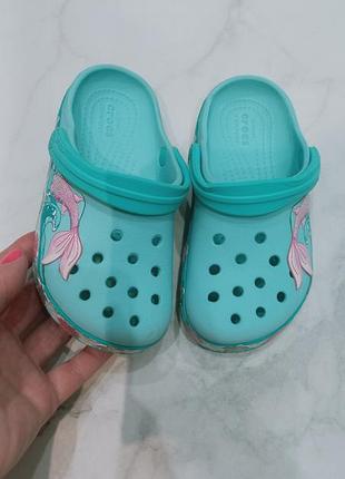 Крокси для дівчинки crocs