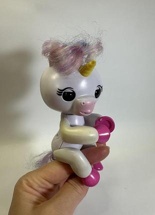 Інтерактивна іграшка fingerlings єдиноріг 2