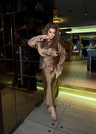 Женский костюм с юбкой миди королевский шелк элегантный батал plus size золото, 62-64.