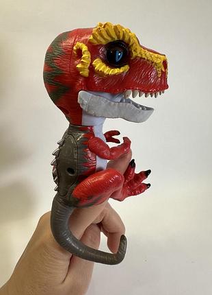 Інтерактивний динозавр wowwee fingerlings untamed t-rex