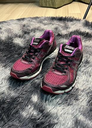 Класична бігова модель від японського бренду asics з лінійки gt-2000, оригінал , розмір 38