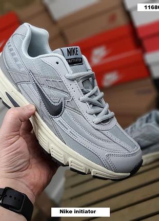 Nike initiator серые