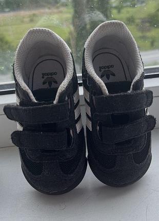Дитячі кросівки adidas