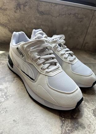 Puma білі кросівки