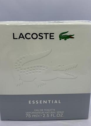 Lacoste essential