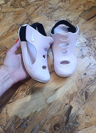 Босоніжки сандалії сандалії nike
