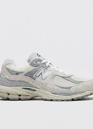 New balance 2002r
