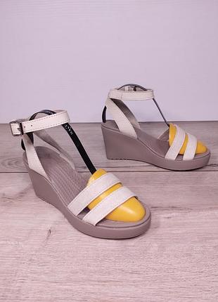 Сандалі босоніжки crocs w5