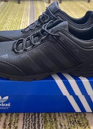 Кросівки adidas terrex 2