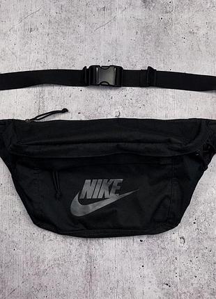 Спортивна сумка nike