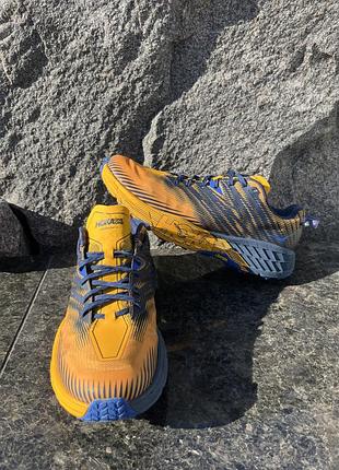 Бігові кросівки hoka one one speedgoat 4