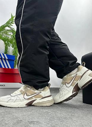 Nike v2k runtekk 2