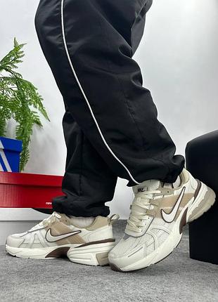 Nike v2k runtekk 4
