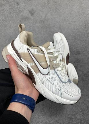 Nike v2k runtekk 7