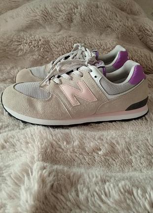 Жіночі кросівки new balance 574