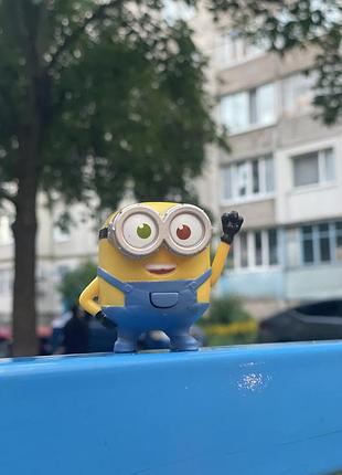 Іграшка з макдональдса 🌟колекція: міньйон 2