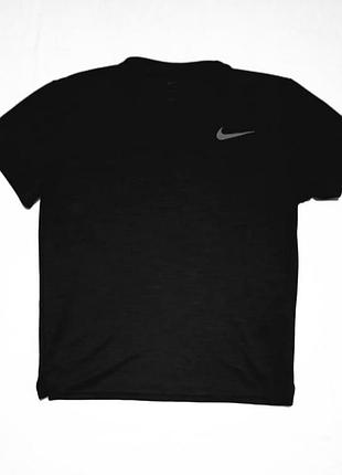 Футболка nike dri-fit розмір - м. для тренувань, для залу.