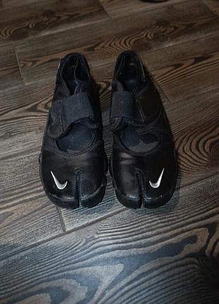 Продам женские nike air rift макасины