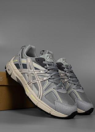 Asics gel-kahana 8: outdoor-эстетика, мягкая амортизация gel и универсальный цвет под любой образ
