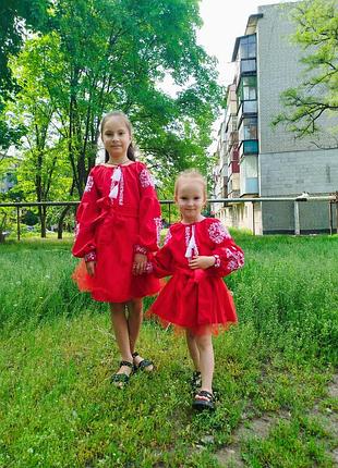 Дитячі сукні вишиванки . 
за дві сукні 1500 . на ріст 134- 900 грн, на ріст 98 -800