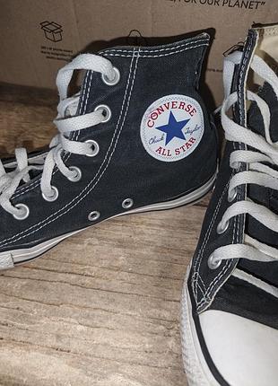 Культові високі кеди converse