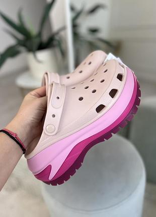 Жіночі крокси crocs classic mega crush clog 39 розмір.